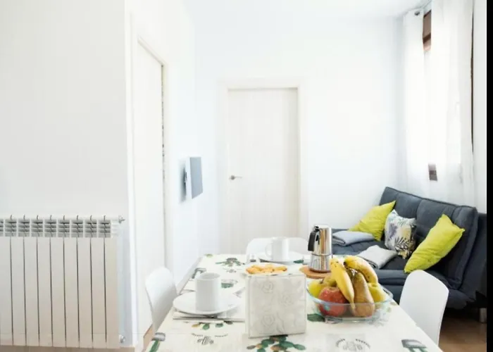 2 Bedrooms 8951 아파트 Udalla