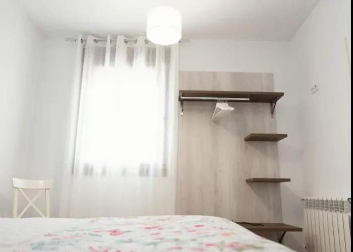 2 Bedrooms 8951 아파트 Udalla